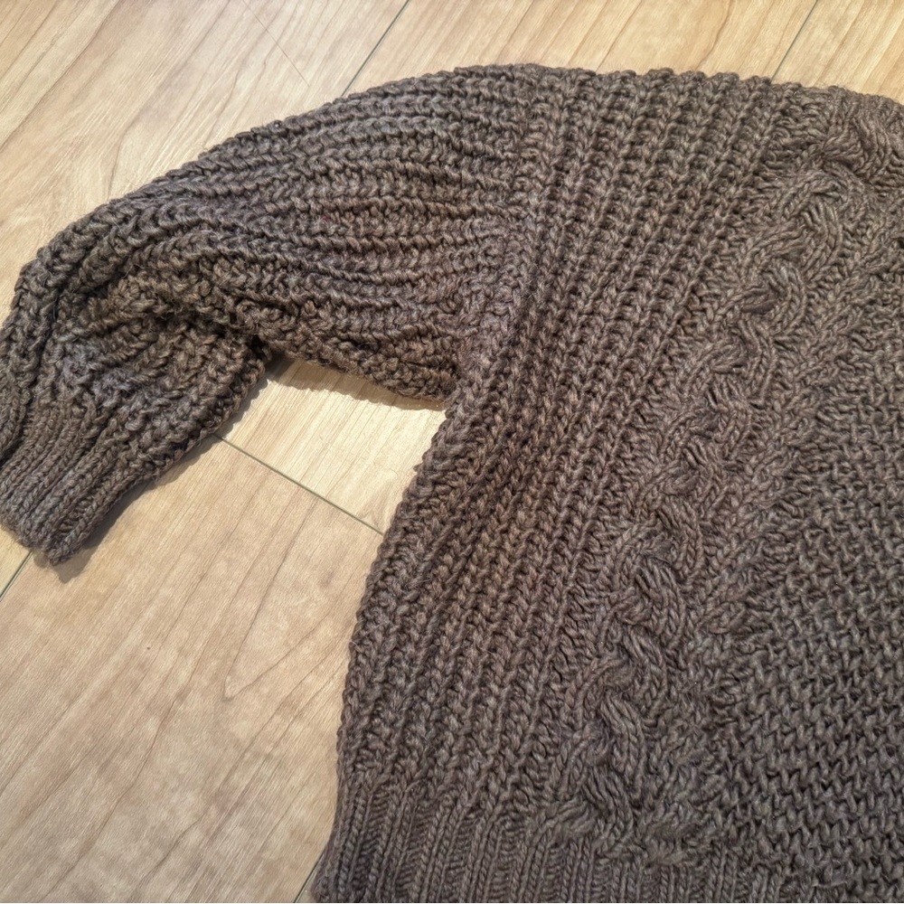 1x Universal Thread Cable Knit Sweater - Brown - Picture 4 of 4
